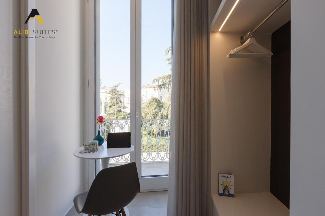 Alibi Suites Suite Museum: Gioiello Con Vista Sul Museo Archeologico Nazionale, Letto E Doccia Con Cromoterapia, Smart Tv, Wifi E A/C Ruvo di Puglia Zewnętrze zdjęcie